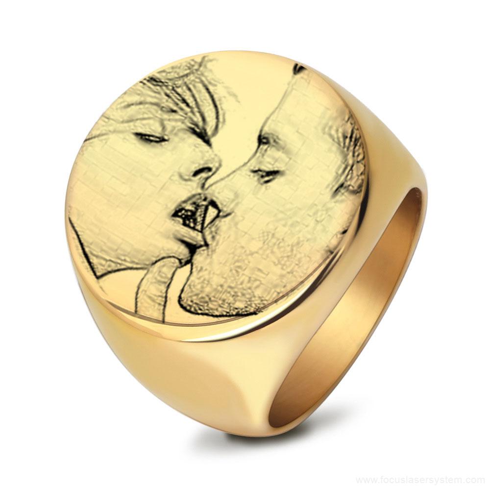Laser engraving gold ring 2 (1)